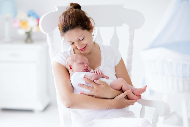 Cómo estimular a tu bebé recién nacido